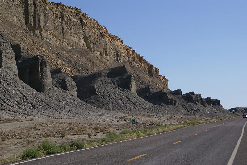 DSC05183.JPG - Along Rt 24 Utah