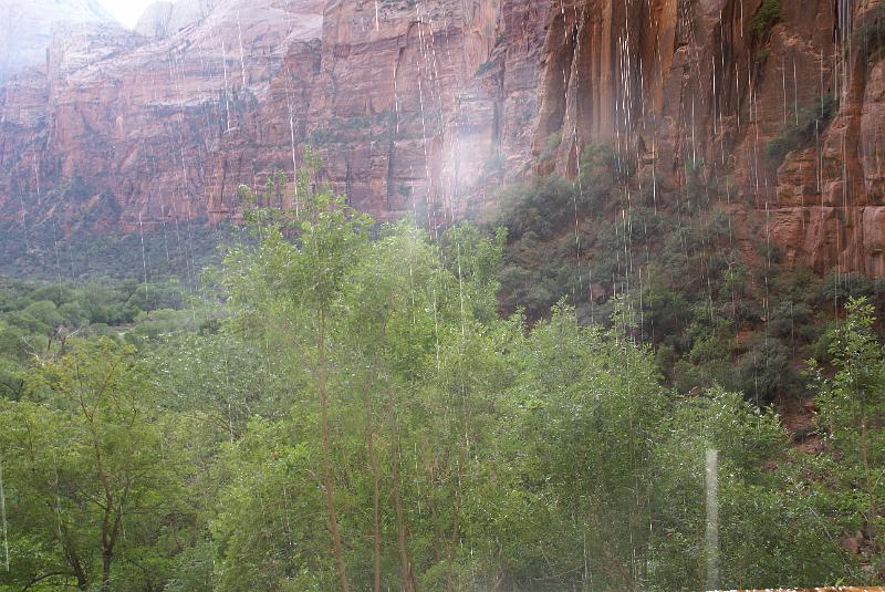 DSC05444.JPG - Weeping Rock - Zion NP