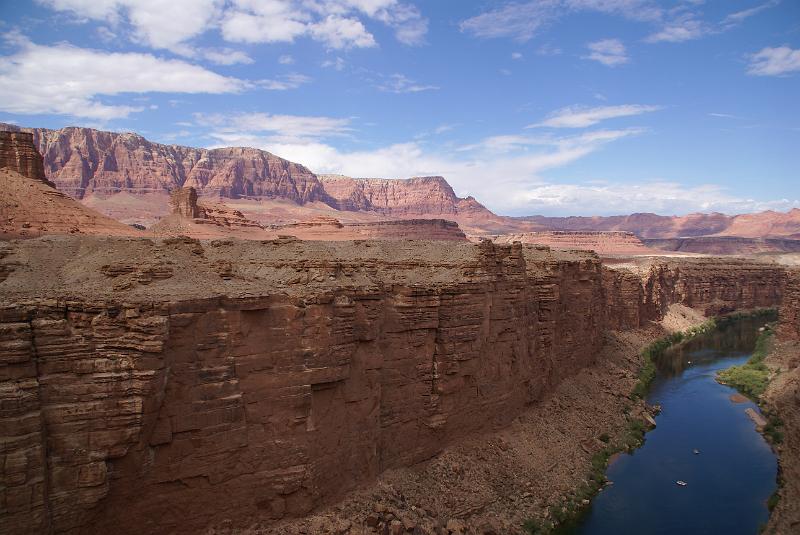 DSC05701.JPG - Rafts on Colorado River in Marble Canyon - AZ