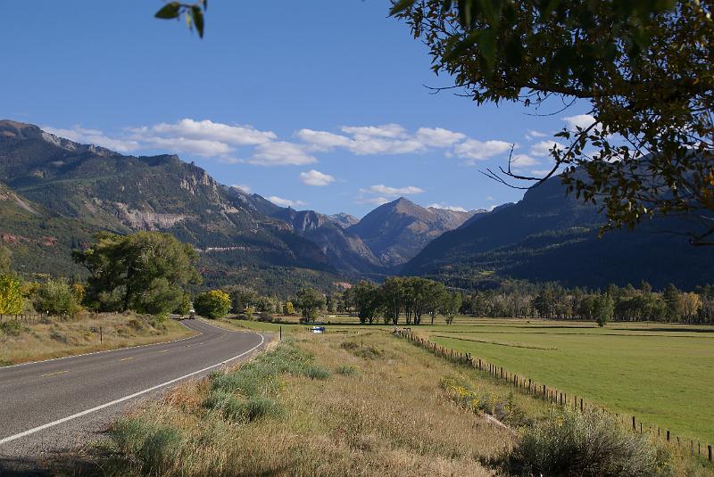 DSC05829.JPG - Along Hwy 62 - CO